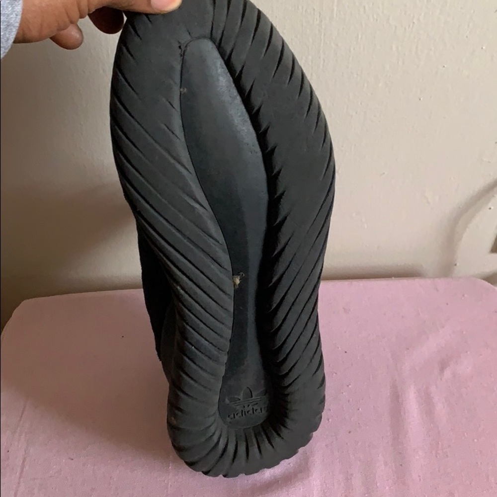 Shoes - Picture 3 of 3
